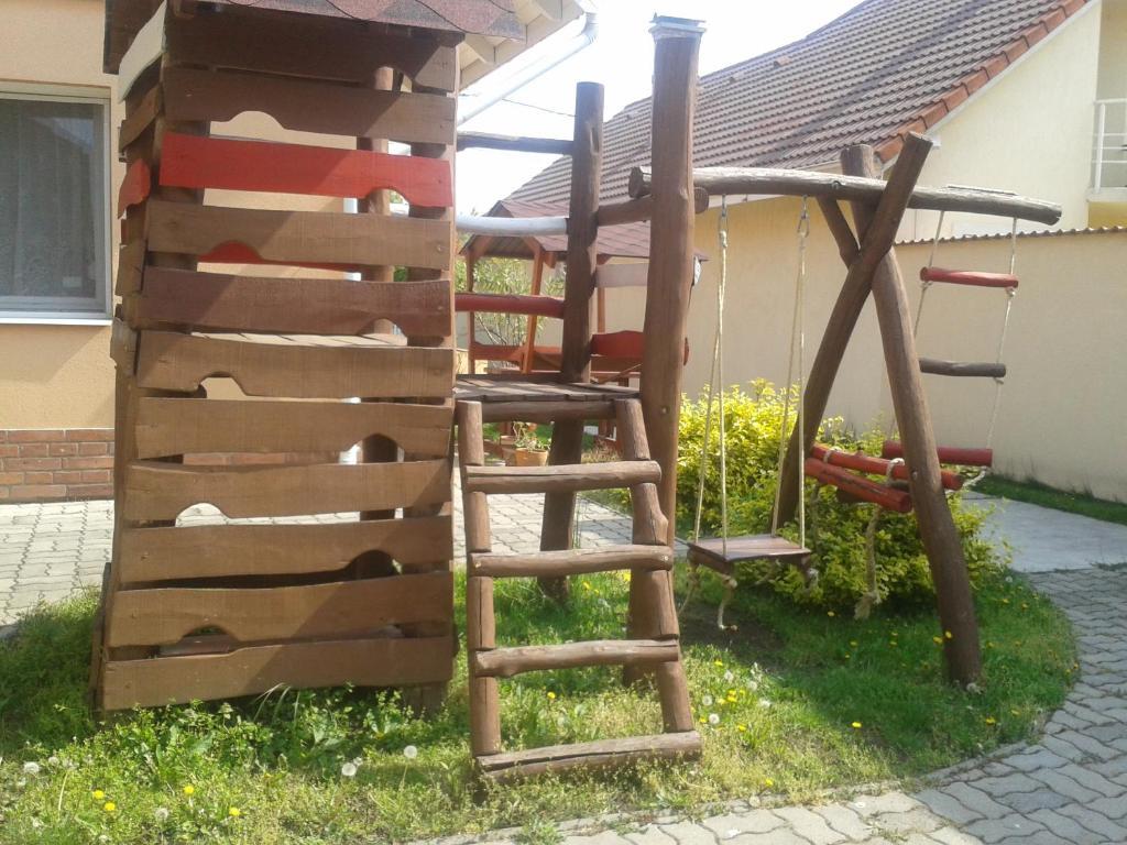 Tulipan Vendeghaz Apartment Hajduszoboszlo Exterior photo